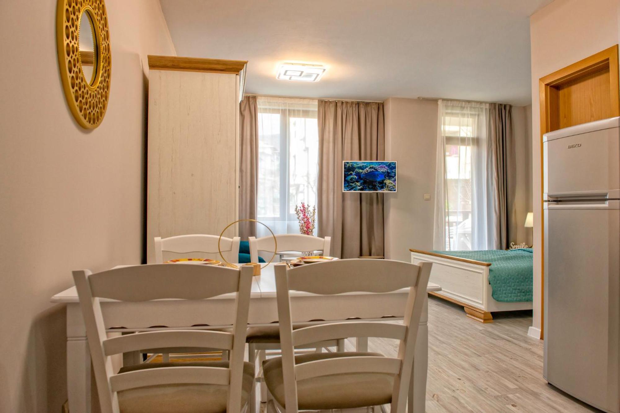 Garden Of Eden Pmg Apartments スヴェティ・ヴラス エクステリア 写真